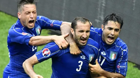 Italy dump Spain to set up epic Euro 2016 clash