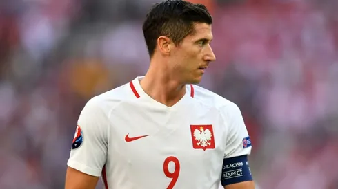Lewandowski is not Ronaldo, fumes Poland boss