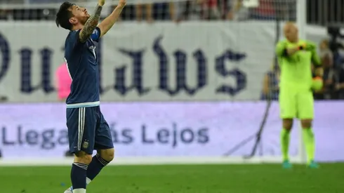 Record-breaker Messi fires Argentina into Copa final