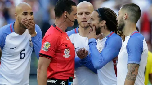 Klinsmann blasts 'disgraceful' red card