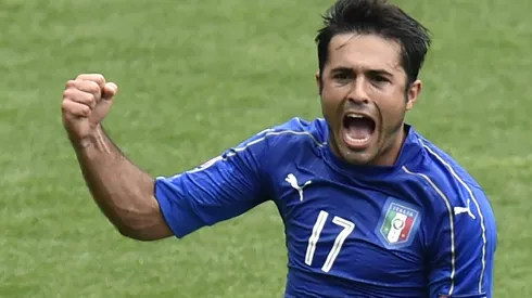 Eder fires pale Azzurri into Euro 2016 last 16
