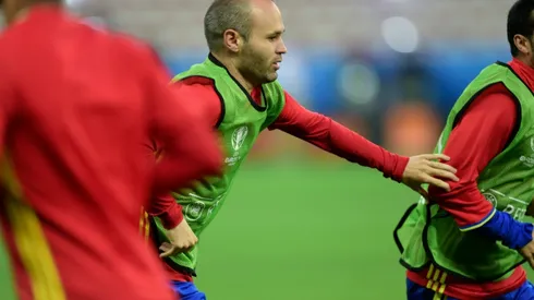 Spain aim to roll into Euro 2016 knockout phase