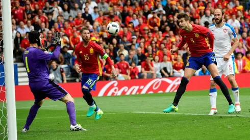 In-form Spain, Italy eye Euros last 16
