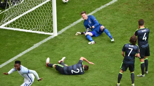 Muddled England give Hodgson food for thought