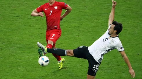 Stalemate edges Germany, Poland towards last 16