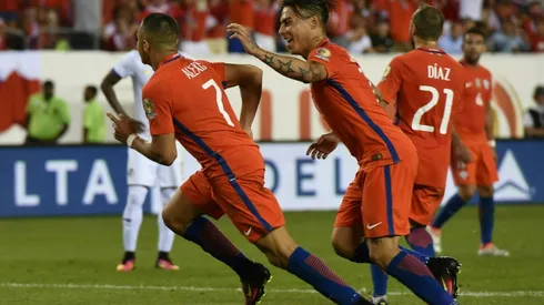 Sanchez double leads Chile into Copa America quarters