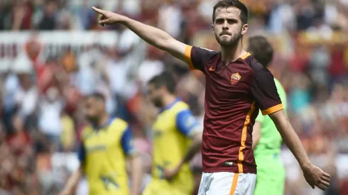 Juve sign Pjanic from Roma for 32m euros