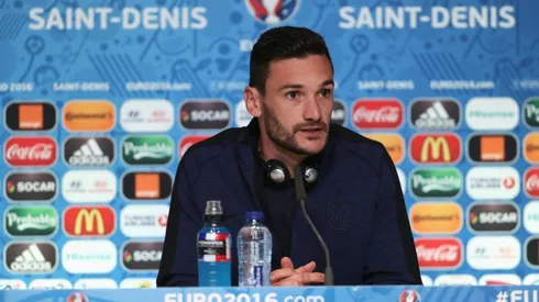 Lloris, Deschamps shy away from favorites tag