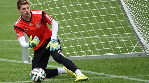Leicester sign Germany keeper Zieler