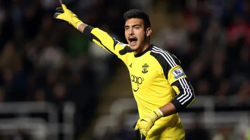 Saints loan Argentina 'keeper Gazzaniga to Rayo Vallecano