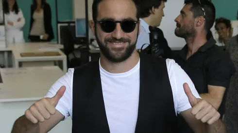 Higuain offers olive branch to Napoli coach, fans