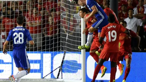 Fabregas sees red as Chelsea beat Liverpool