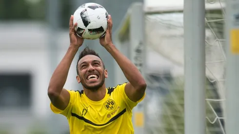 Dortmund dismiss Manchester City's Aubameyang interest