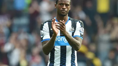 Liverpool snap up Dutch ace Wijnaldum from Magpies