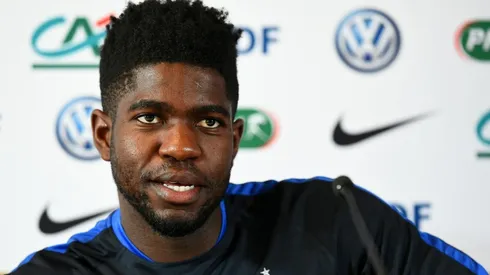 Barcelona complete deal for Lyon's Samuel Umtiti