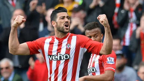 Pelle leaves Southampton for China for undisclosed amount