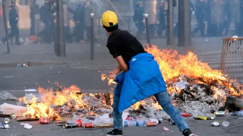 40 arrested in Paris over Euro 2016 violence