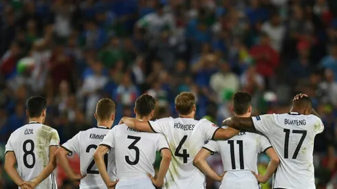 Anger at German right-winger's 'national team' football tweet