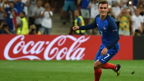 Griezmann double puts France into Euro 2016 final