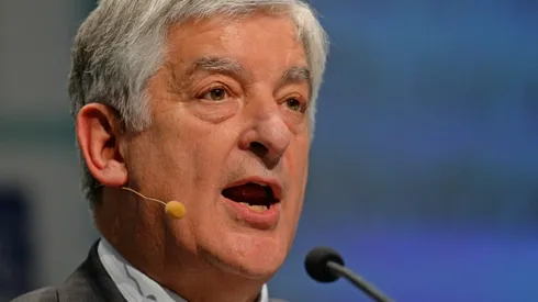 Former chairman slams 'amateur' English FA