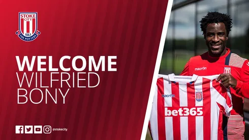 Manchester City clear decks as transfer deadline nears