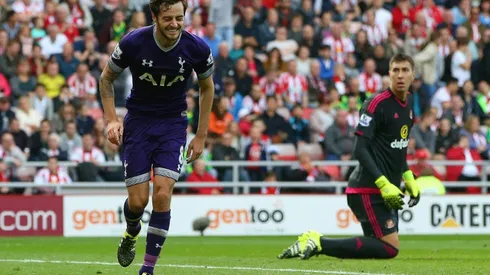 Hull sign Ryan Mason in 'club-record' deal