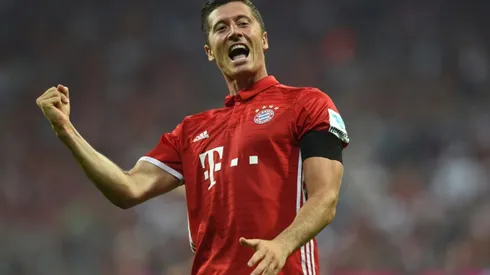 Lewandowski hits hat-trick despite hole in right boot