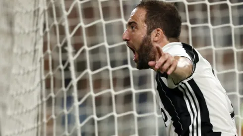 Juve boss hails 90-million man Higuain