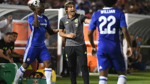 Conte hopes to banish sleepless nights with Chelsea