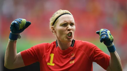 Burned-out Sweden keeper blazes a Rio trail