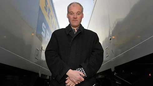 Jon Champion to sub in for Arlo White on NBC's Premier League commentaries