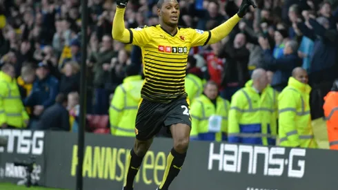 Nigeria hotshot Ighalo pens new Watford deal