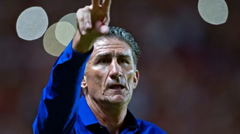 Maradona says Bauza has the right stuff