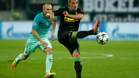 Messi-less Barca fight back to down Gladbach