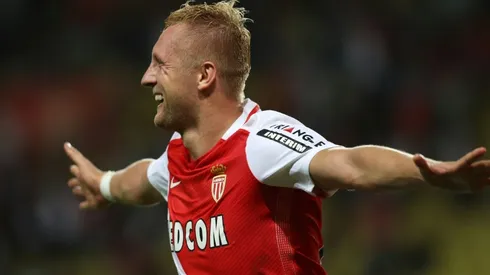 Monaco grind out win to go top
