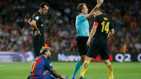 Messi out for three weeks as Atletico hold Barca