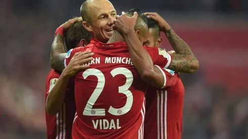Perfect Bayern reclaim top spot in Germany