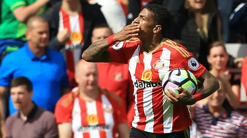 Sunderland's Van Aanholt withdrawn over heart tests
