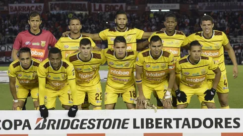 Venezuelan football team robbed at gunpoint