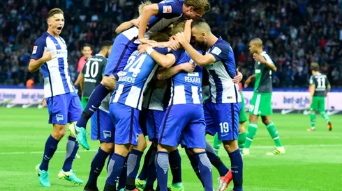 High-flying Hertha down Schalke to match Bayern