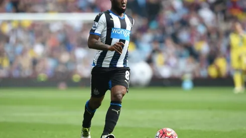 Wolves burst Newcastle bubble, Huddersfield extend lead