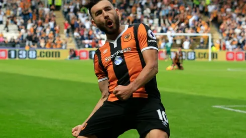 Snodgrass hits hat-trick as Scots cruise