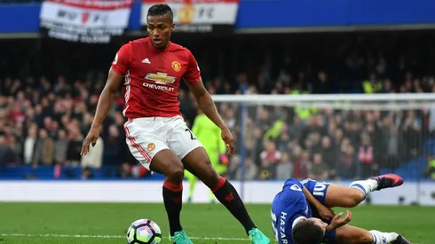 Manchester United's Valencia set for arm surgery