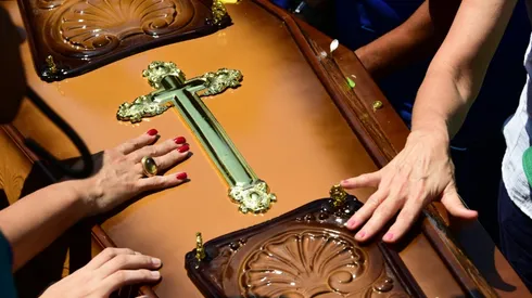 Brazil pays tribute to Carlos Alberto