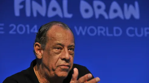 Brazil's 'eternal captain' Carlos Alberto dies at 72