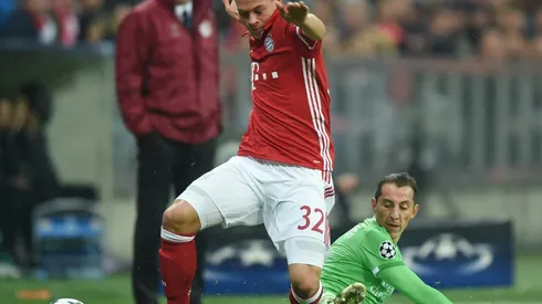 Bayern thump Eindhoven to break winless streak