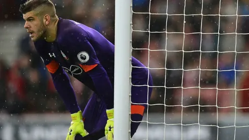 Saints chase famous win at San Siro, Van Persie returns