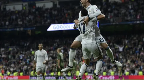 Fan violence mars Madrid cruise past Legia