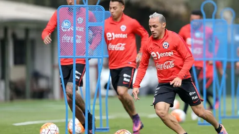 Must-win for Chile in 'Clasico del Pacifico'