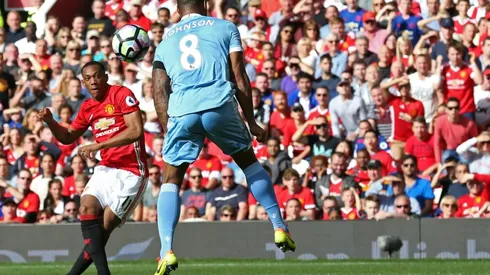 Mourinho says United could have put seven past Stoke